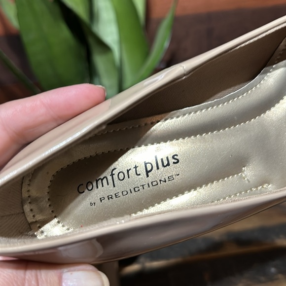 NWOT Comfort Plus by Predictions Nude High Heels - Picture 7 of 8